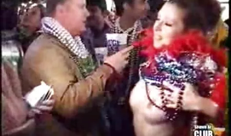 Susu Toket di bar bokep barat vs asian