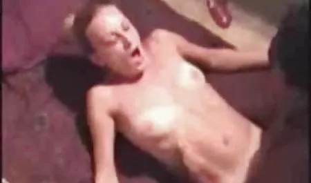 Toket kecil, video bokep asian sex amatir, jalang yang suka untuk mendapatkan anal dipompa