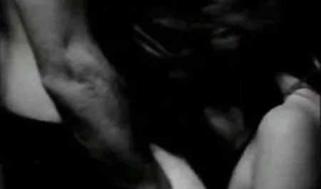 Lucu Brunette Has Her Asshole Membentang hot asian bokep