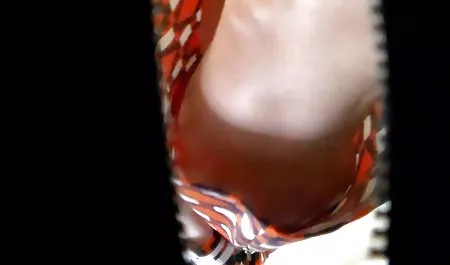 Aku seorang pelacur kecanduan sepatu hak tinggi dan asian bookep sperma
