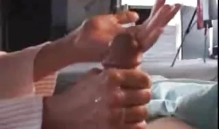 Desi aunty mandi direkam dan berbicara dalam bahasa Hindi asian xxx bokep bagian 1