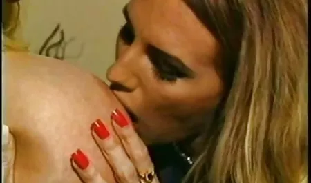 Gelembung sela lesbian makan pukas bokep terbaru asian