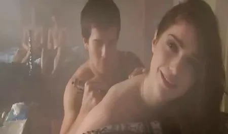 Terangsang sepong bokep asian selingkuh titit besar